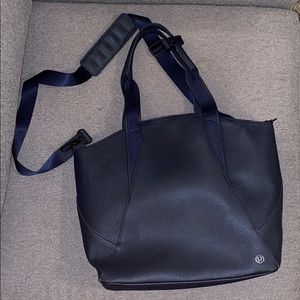 Lululemon “All day tote mini”